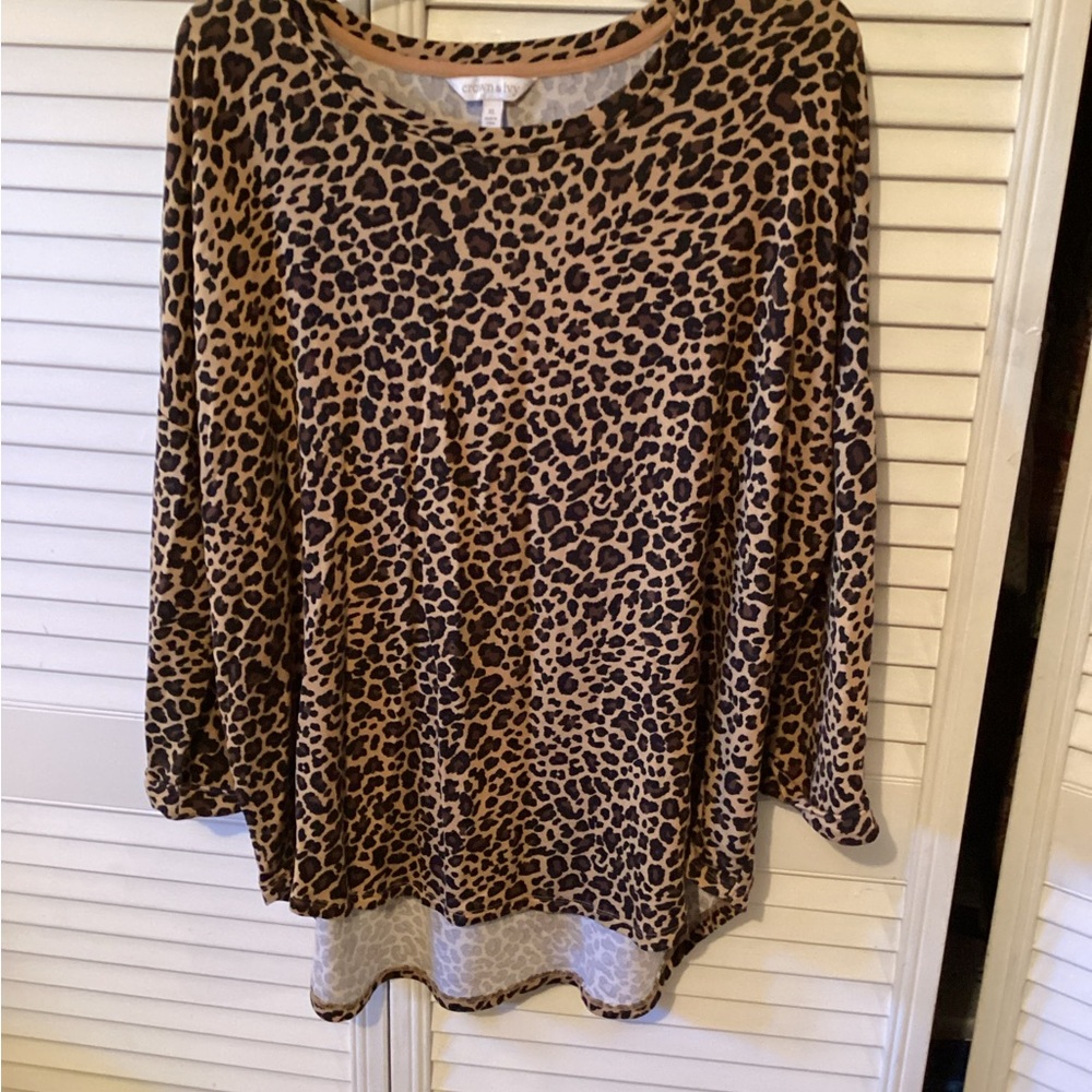Crown & Ivy ladies leopard print pullover top, size XL